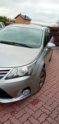 Toyota Avensis cena 43500 przebieg: 156000, rok produkcji 2014 z Zielonka małe 67